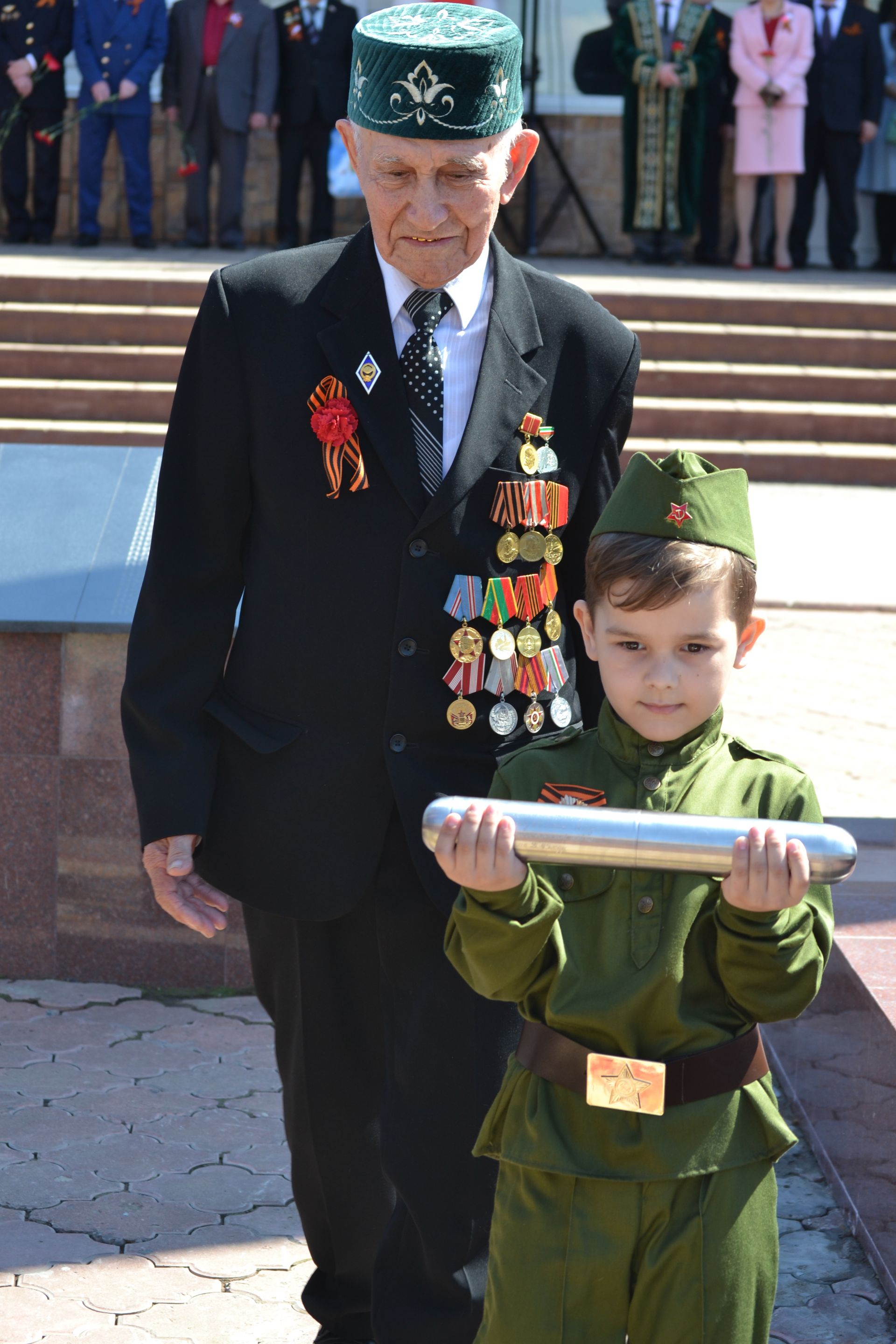 В Менделеевске в День Победы заложили капсулу потомкам