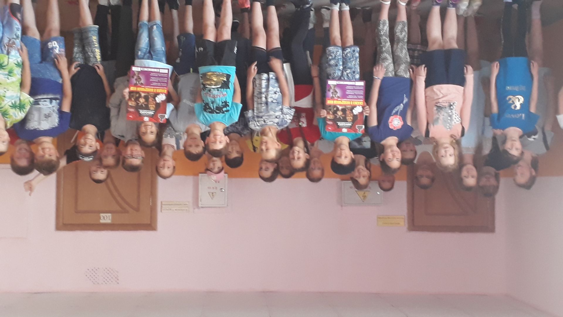 Воспитанники пришкольного лагеря «Крепыш»  посмотрели спектакль Мензелинского драматического театра кукол