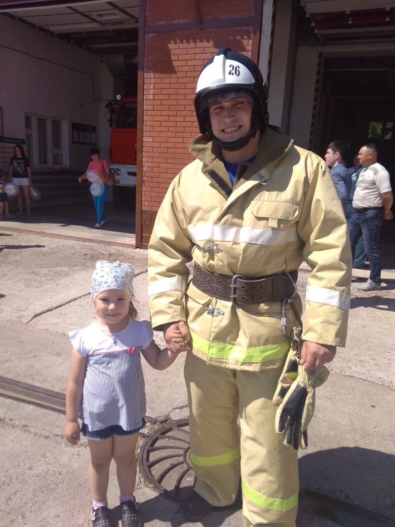 В пожарно-спасательной части №26 провели День открытых дверей