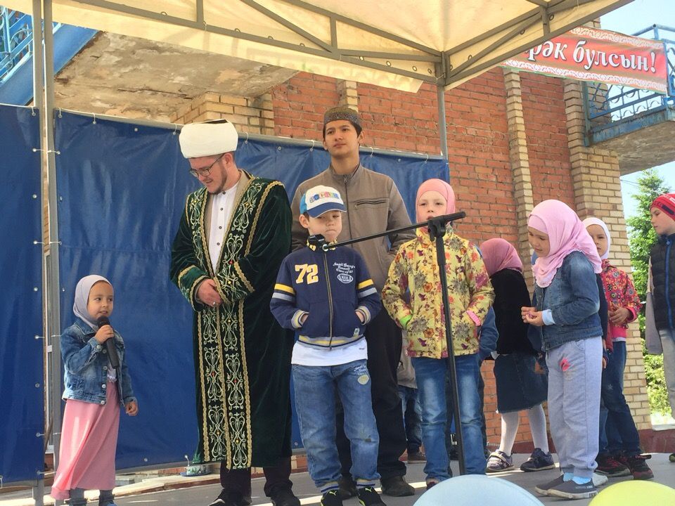 В Уразу-байрам в Менделеевске состоялся конкурс чтецов Корана среди детей
