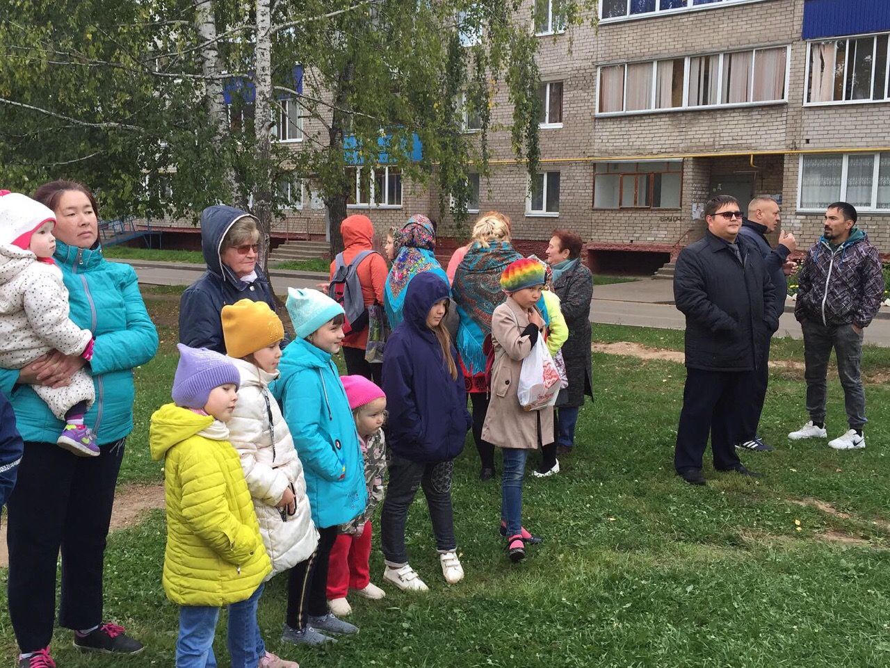 Во дворе Ушковых, 6 сверстали свою юбилейную газету