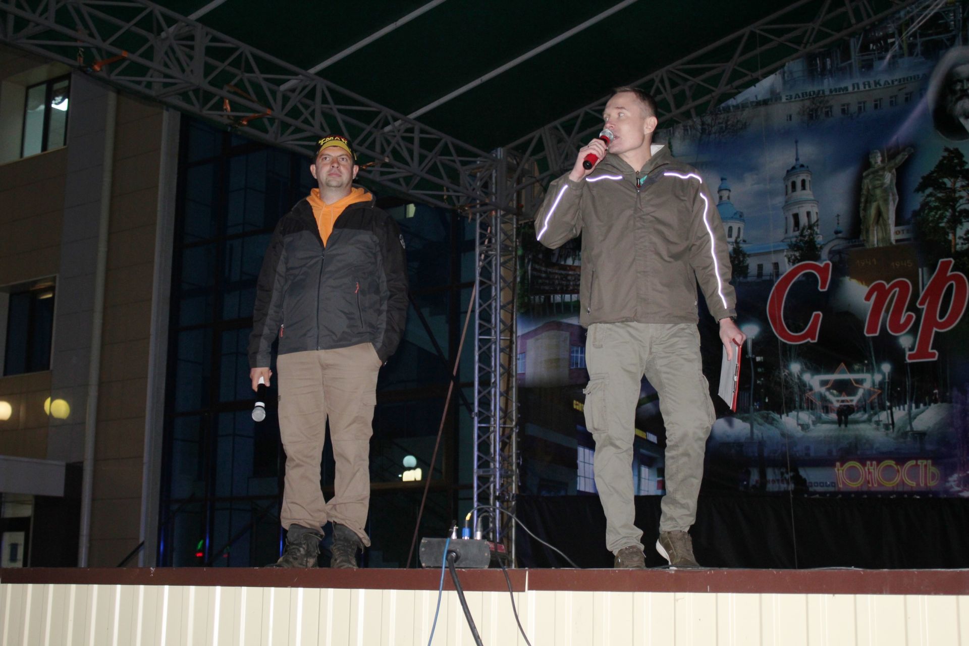 В Менделеевске с драйвом и огоньком стартовали соревнования по экстремальному вождению «Эчпочмак-трофи-2019»