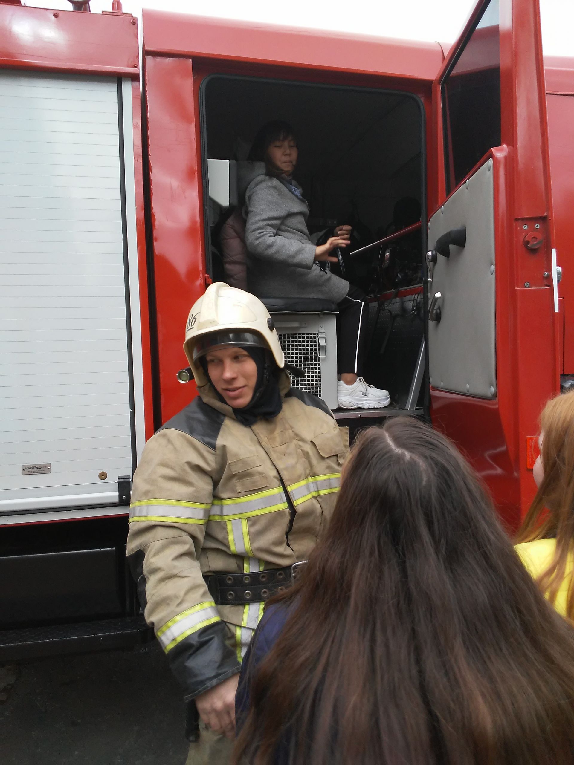 Учащиеся седьмой школы побывали с экскурсией в пожарно-спасательной части № 86