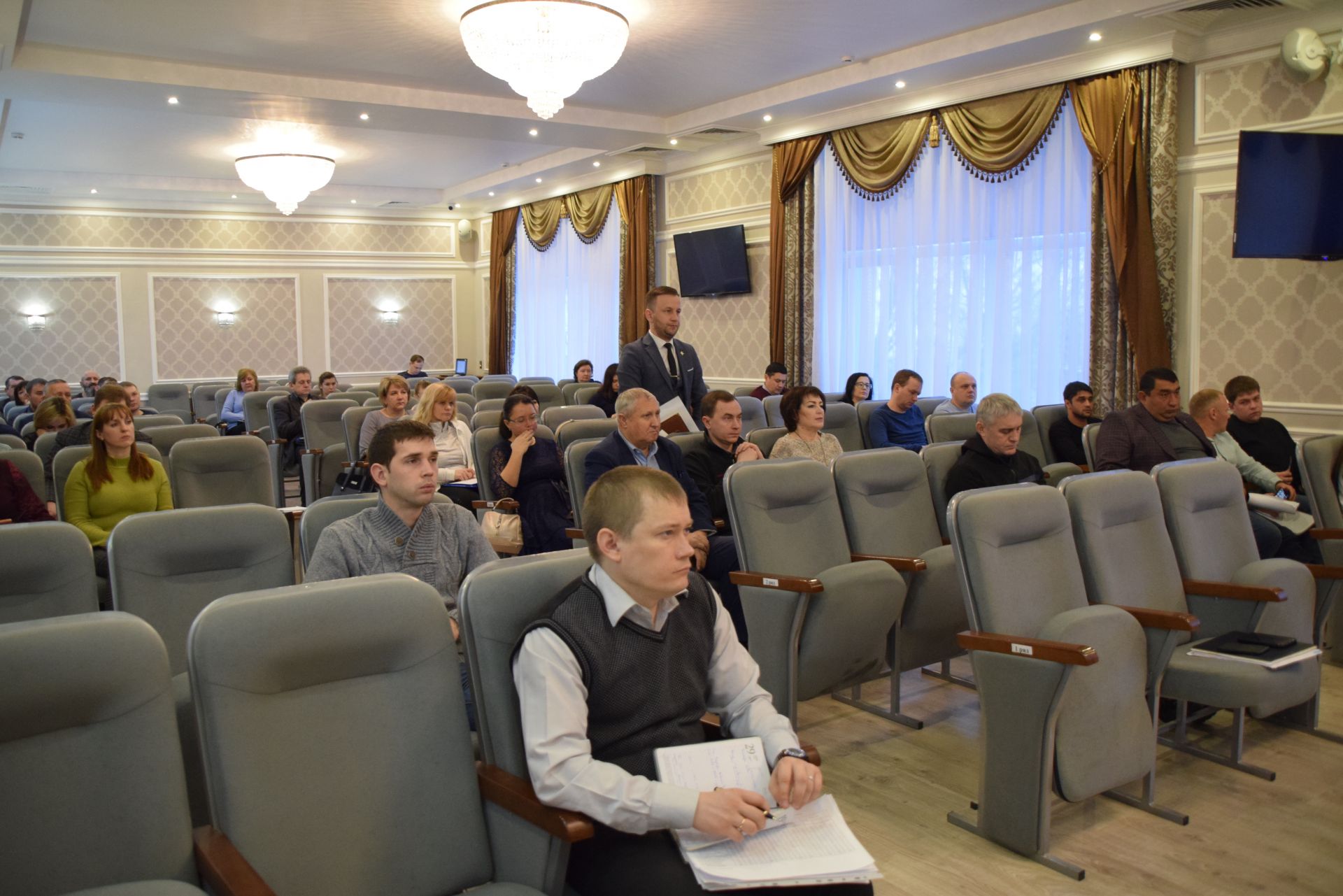 В администрации Менделеевска обсудили вопросы благоустройства города