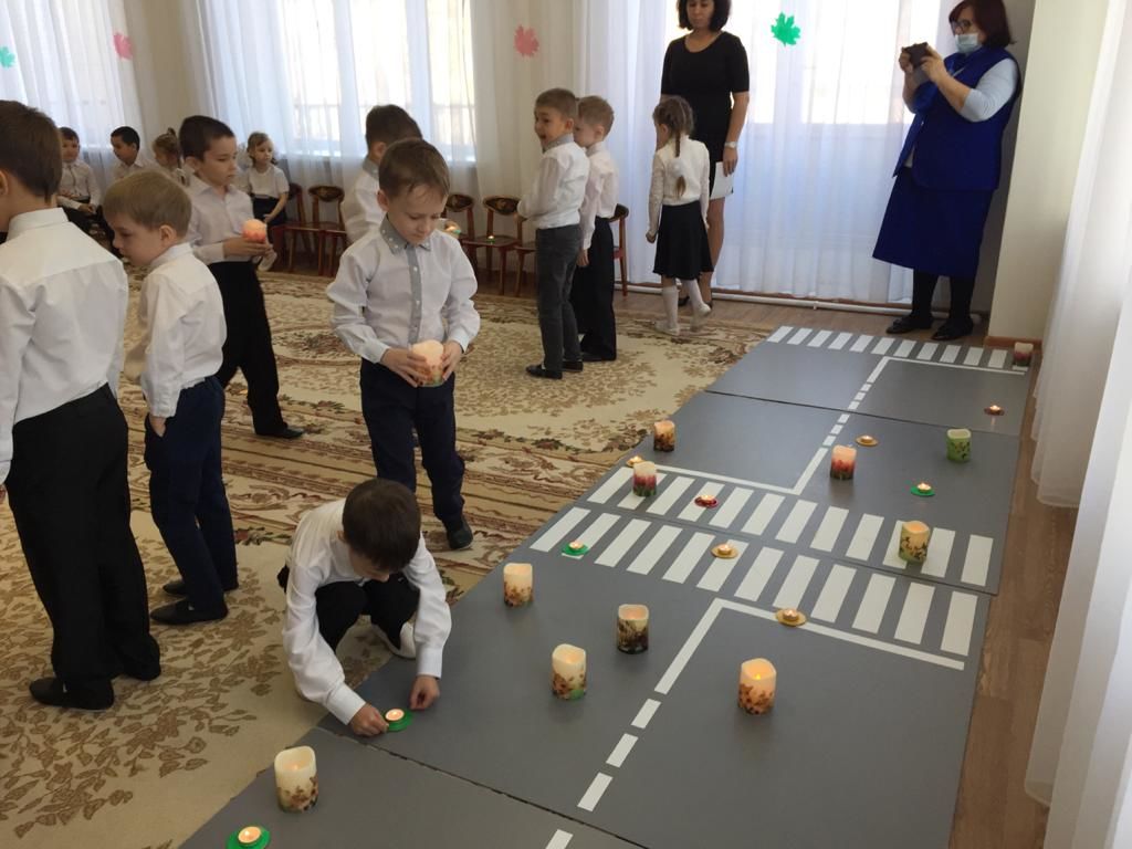 В детском саду Менделеевска прошла акция «День памяти жертв дорожно-транспортных происшествий»