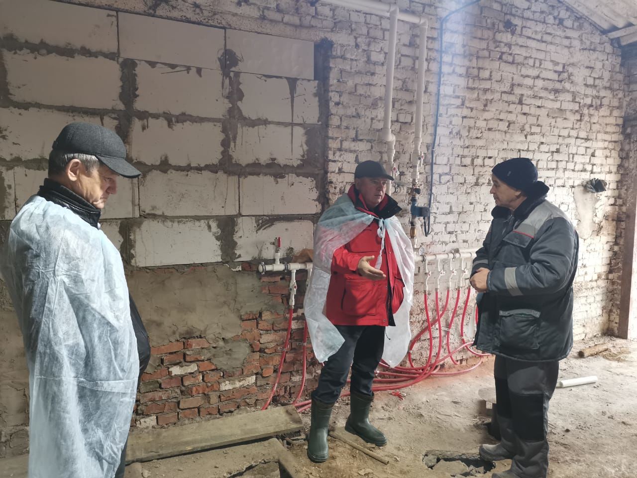 Глава района Валерий Чершинцев посетил свиноводческий комплекс КФХ Габдрахманова