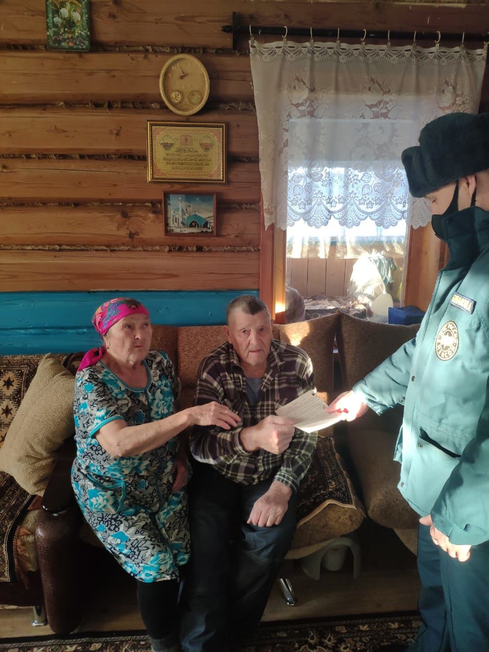 В Менделеевске установили пожарные извещатели в одиннадцати домах одиноких пожилых