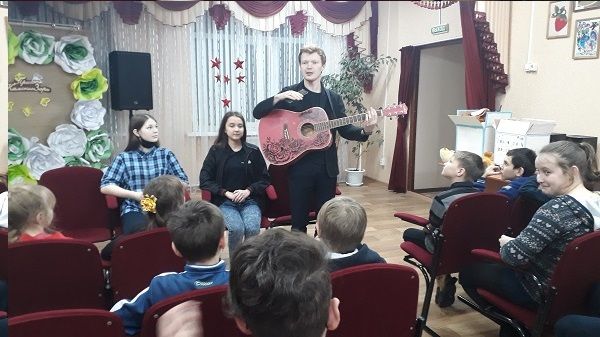 Депутаты детской районной Думы навестили детей приюта «Камские зори»
