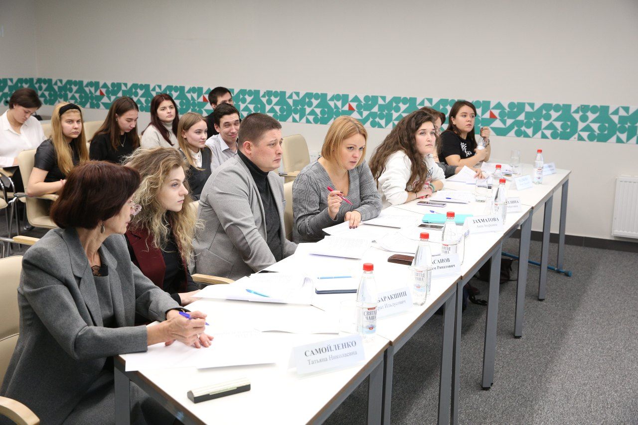Менделеевцы приняли участие в защите молодёжных проектов в Казани