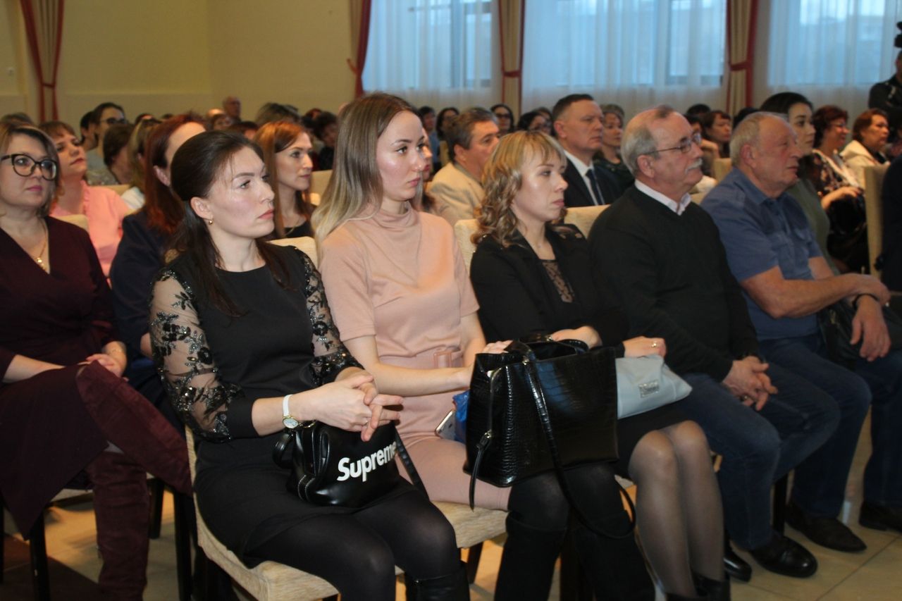 В Менделеевске на медсовете обсудили вопросы здравоохранения и наградили лучших сотрудников