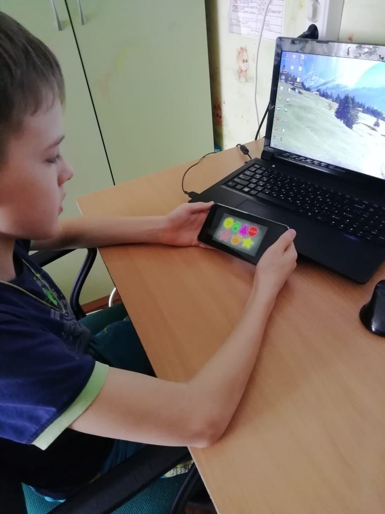 В школе №7 Менделеевска провели видеоурок по безопасности дорожного движения