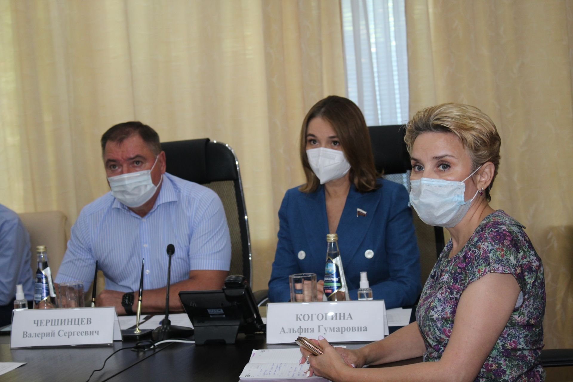 Когогина и Чершинцев провели приём граждан в онлайн-режиме