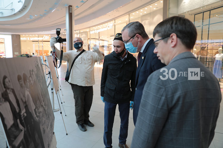 В Казани открылась фотовыставка к 30-летию ИА «Татар-информ»