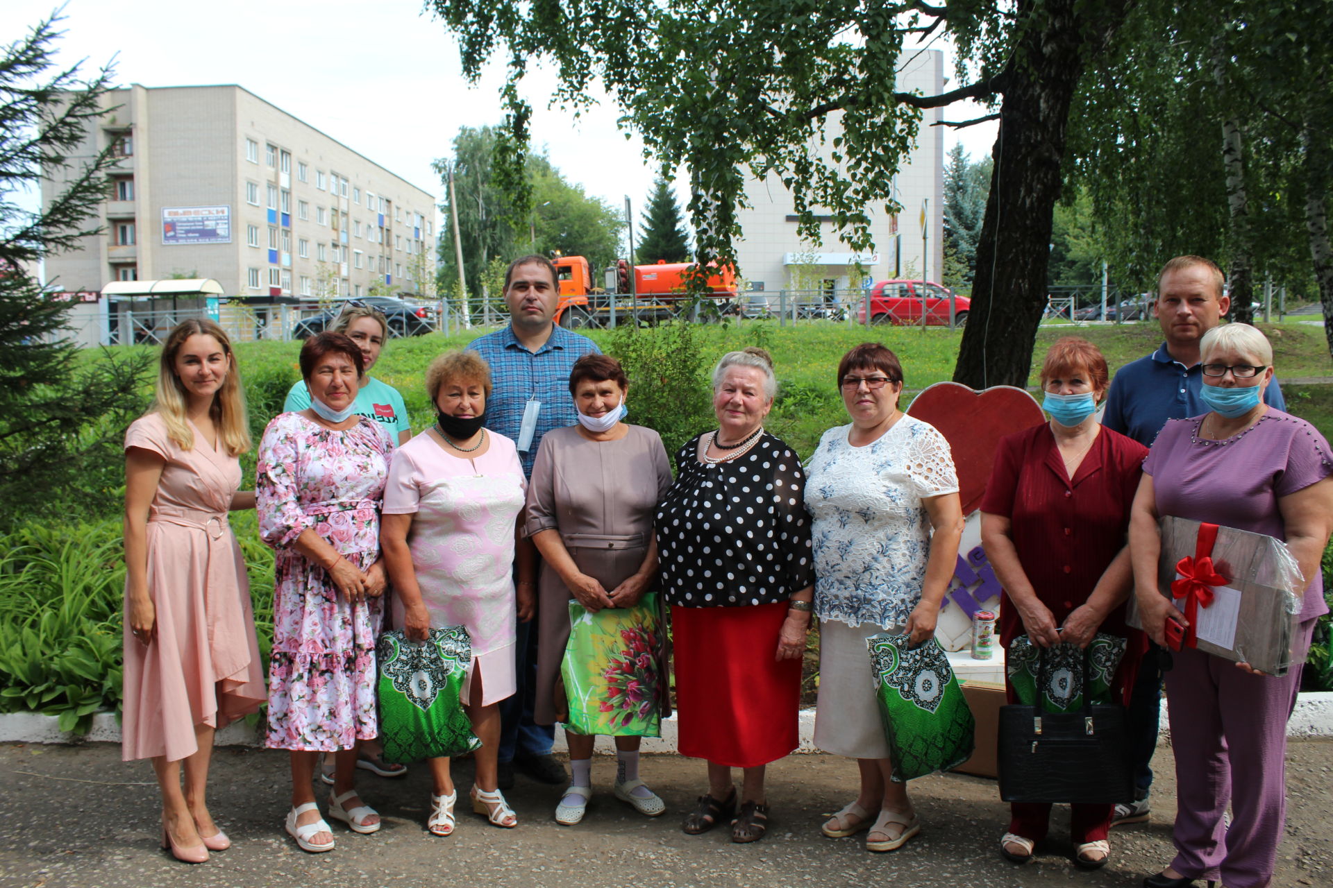 В «МН» подведены итоги конкурса «Цветочный Менделеевск»