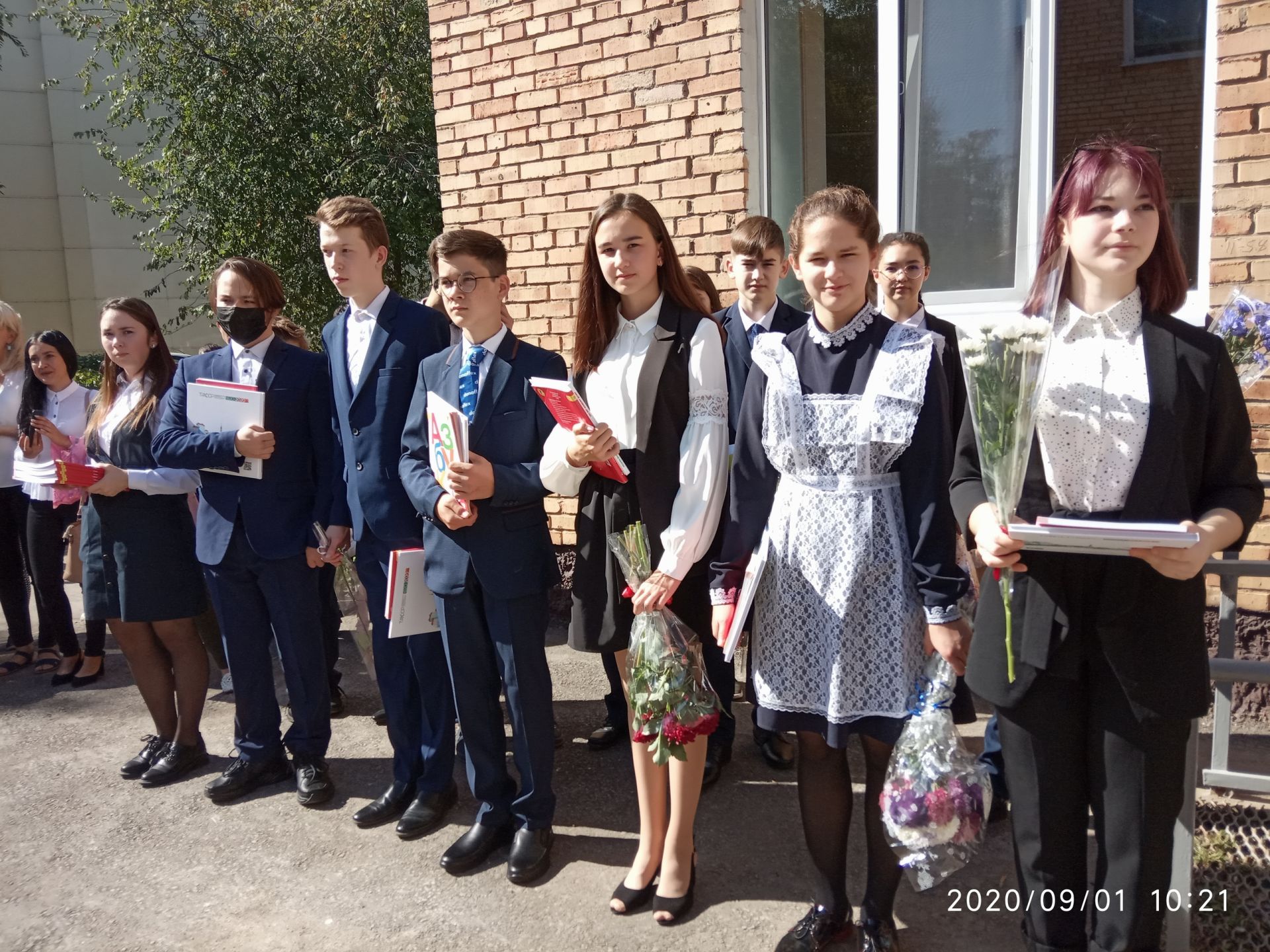 Школа № 7 Менделеевска приняла 19 первоклашек