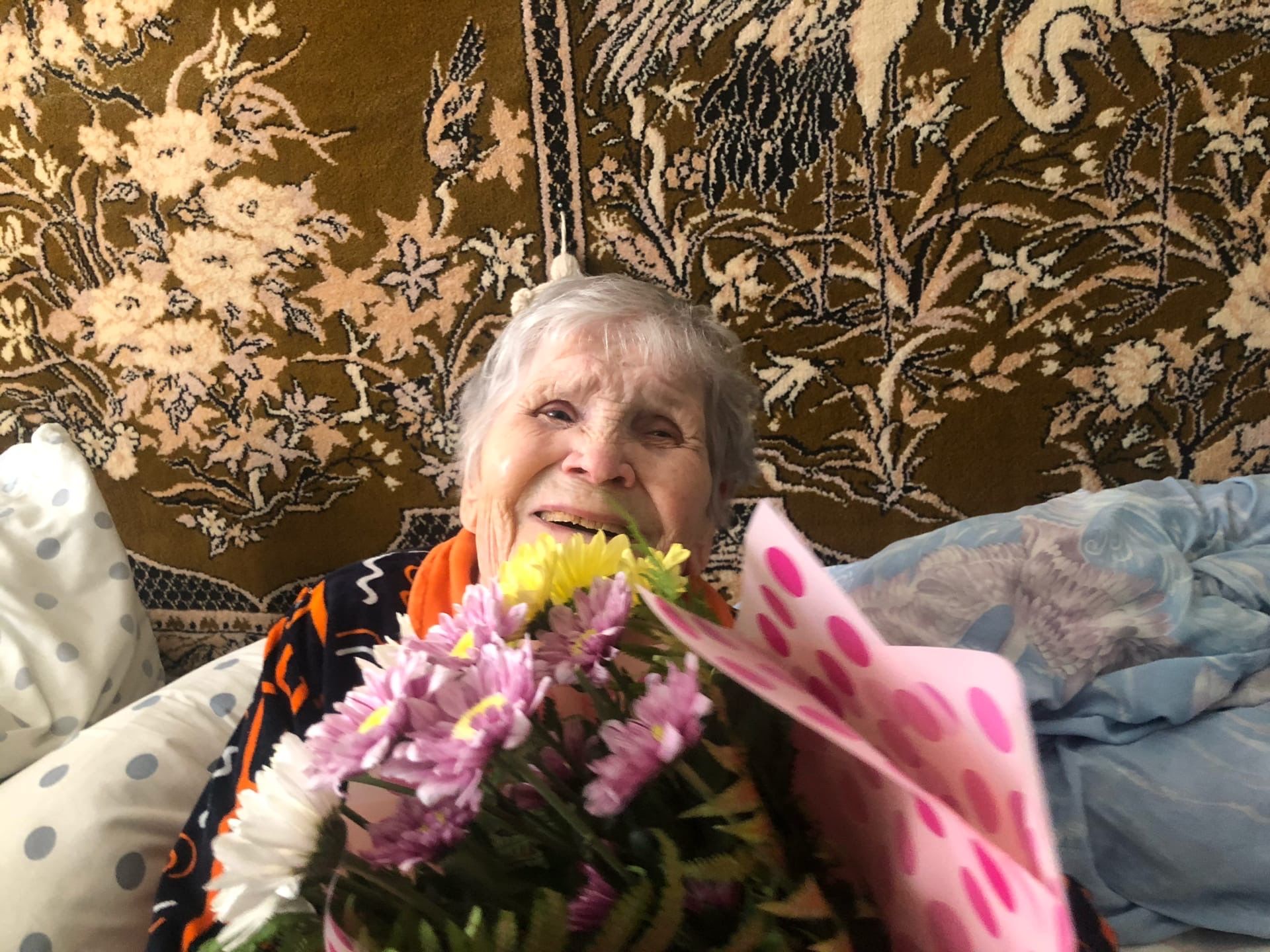 Менделеевчанка Анна Бетгер отметила 95-летие
