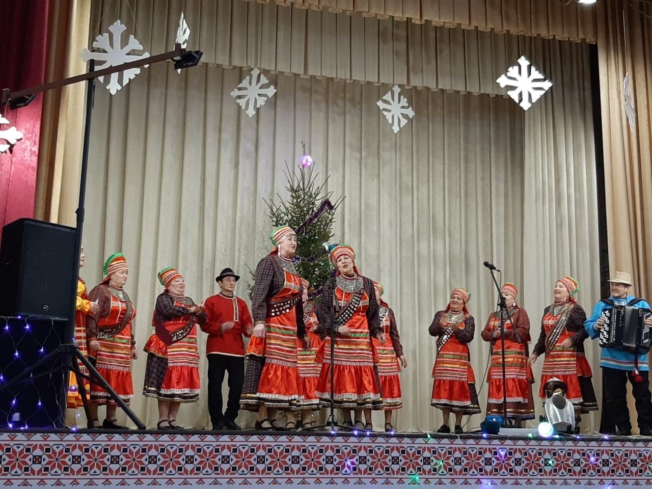 В селе Старое Гришкино провели рождественское мероприятие с национальным колоритом