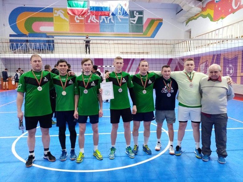 Команда АО «Аммоний» завоевала 2 место в соревнованиях по волейболу
