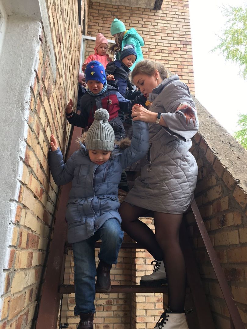 В детском саду «Крепыш» провели тренировочную эвакуацию