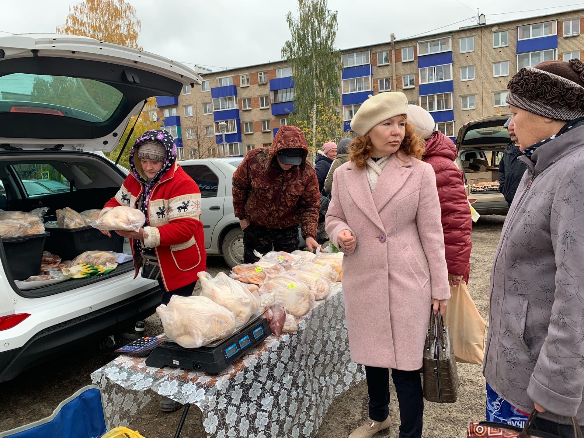 В&nbsp;Менделеевске начался новый месяц ярмарок