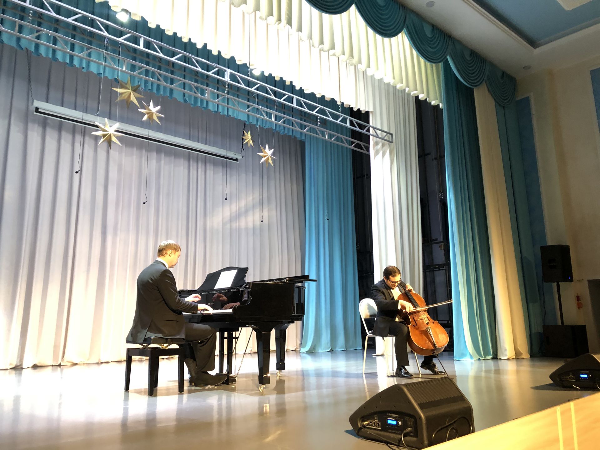 Артисты Татарской филармонии погрузили горожан в мир классической музыки