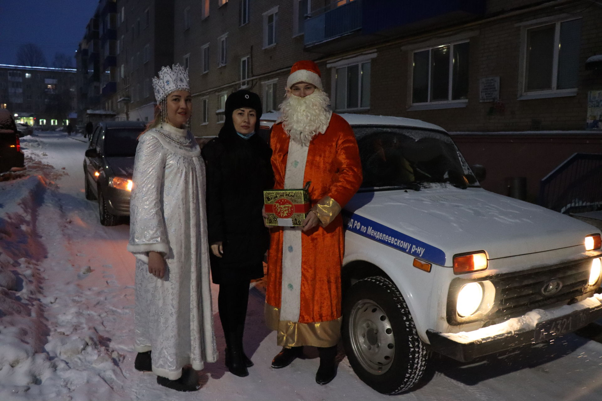 В Менделеевске проходит акция «Полицейский Дед Мороз»