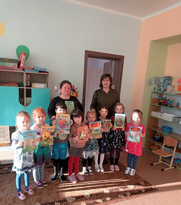 В Менделеевском районе прошла акция «Дарите книги с любовью»