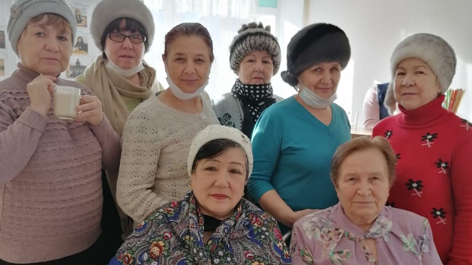 Менделеевские активисты посетили фитобар «Здравушка»