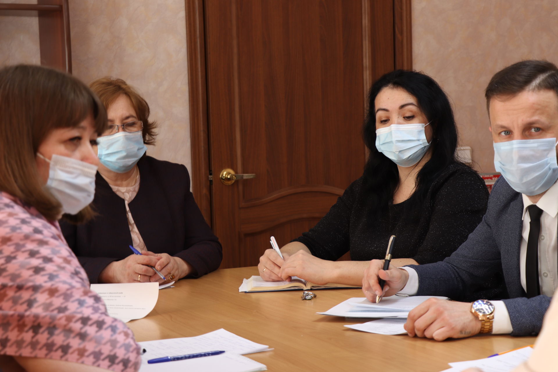 В Менделеевске прошло заседание санитарно-противоэпидемической комиссии района