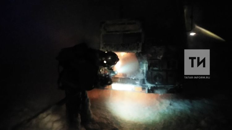 В Татарстане на трассе полностью сгорел автобус
