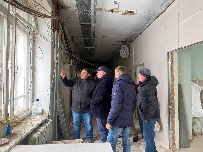 В Менделеевске идёт капитальный ремонт детской поликлиники