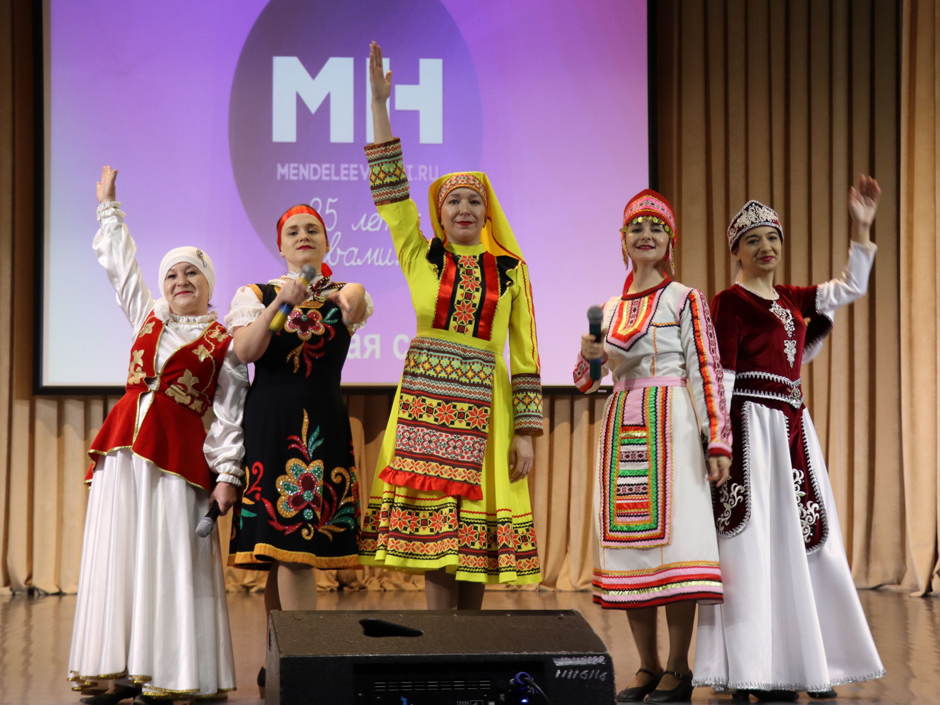 В Менделеевске прошел XX районный фестиваль народного творчества