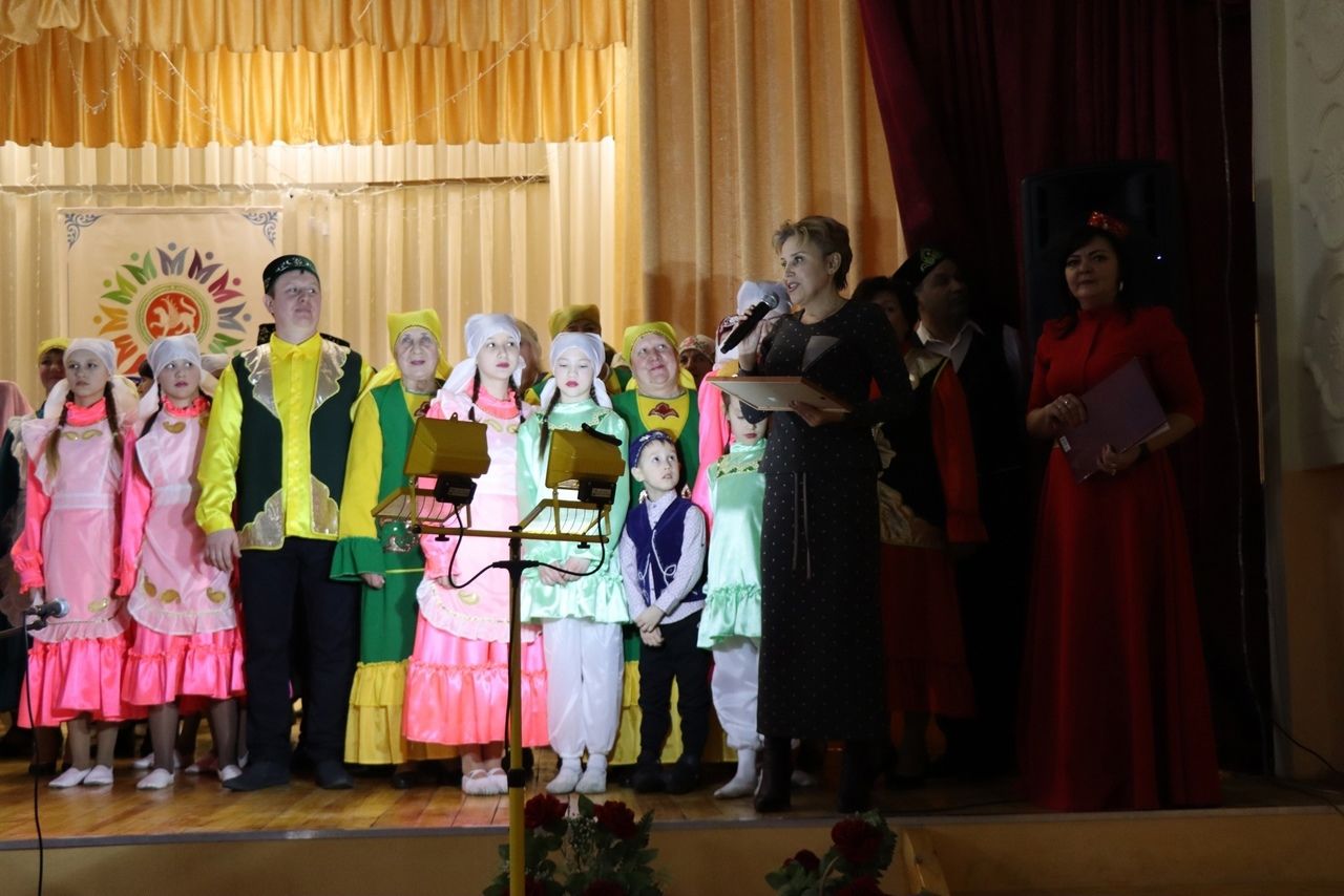 Бәзәкә авыл мәдәният йортында татар мәдәнияте концерты булды