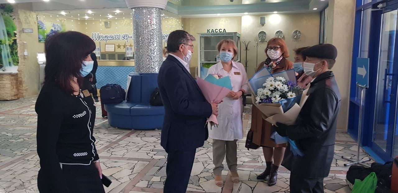 Менделеевск районына тернәкләнү узарга өч медицина хезмәткәре килде