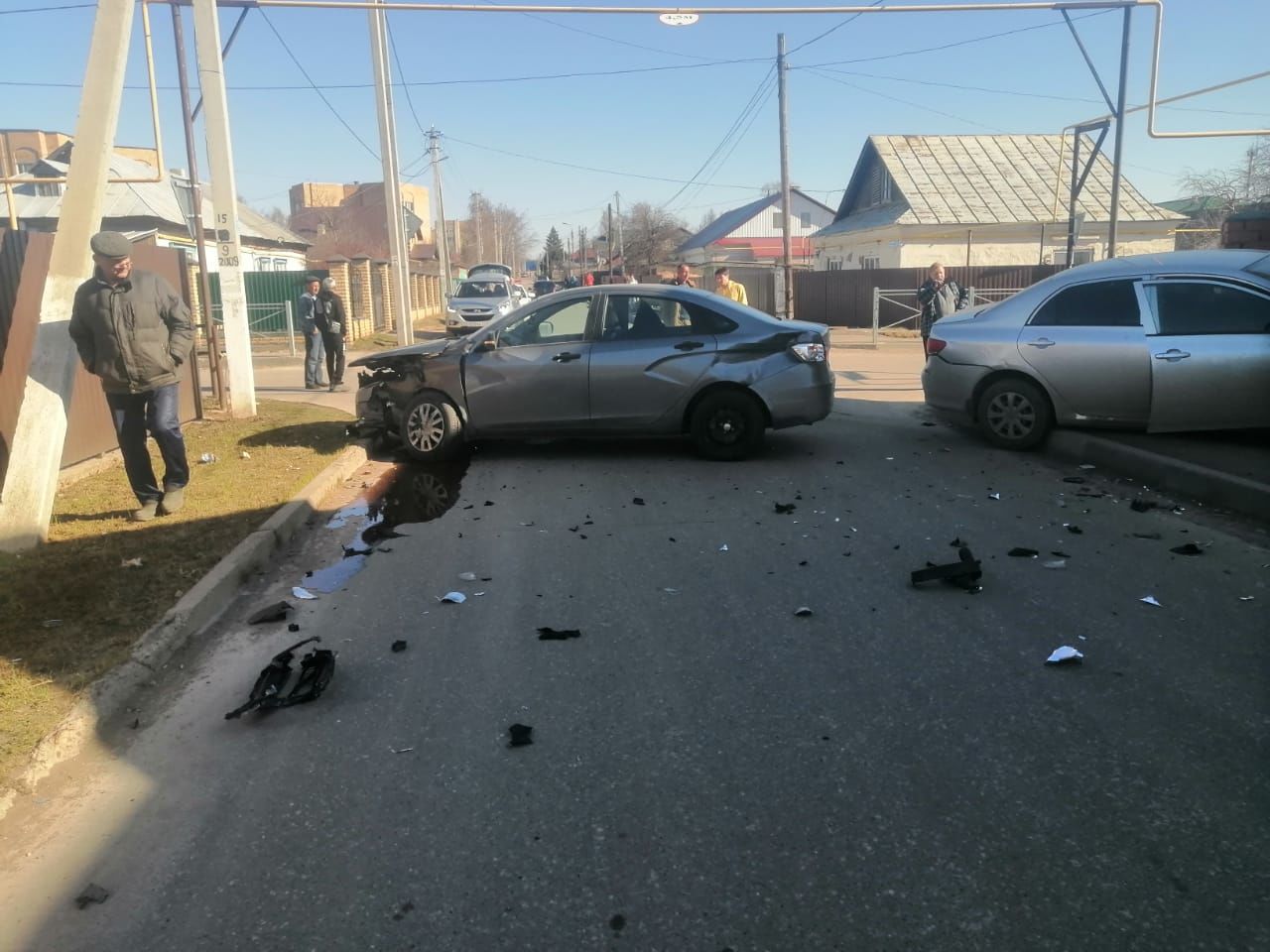 В Менделеевске водитель не уступил дорогу и устроил ДТП | 27.04.2021 |  Менделеевск - БезФормата