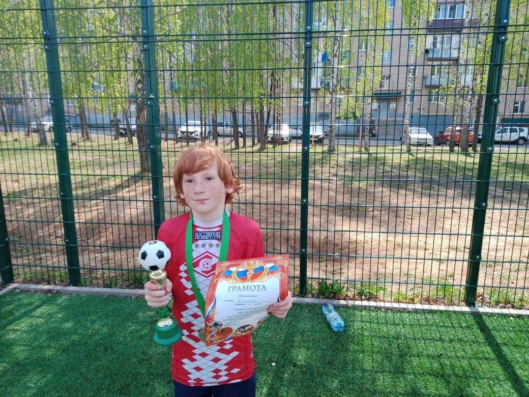 В Менделеевске состоялся турнир по мини-футболу