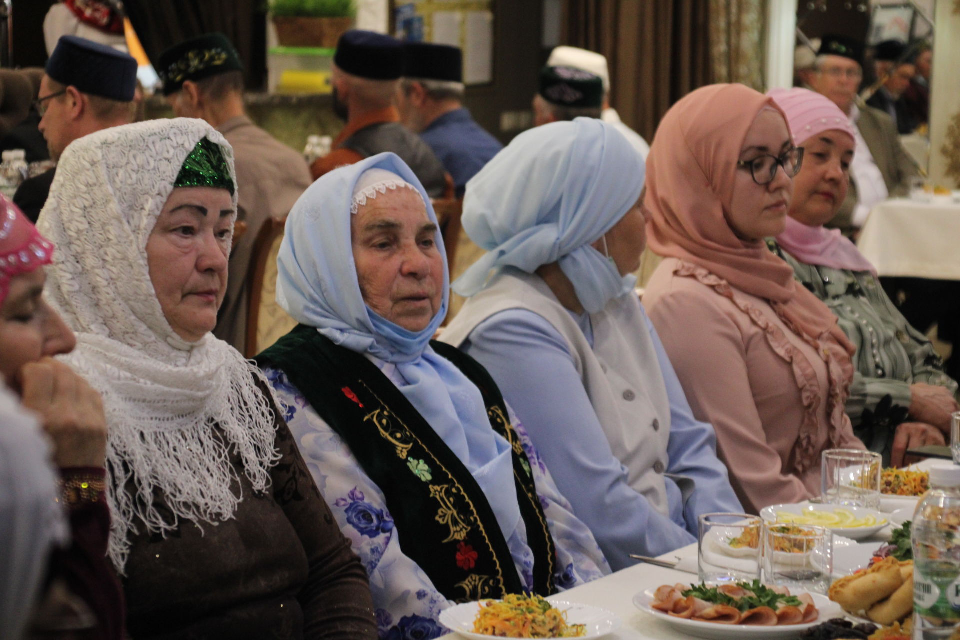 Мусульмане Менделеевска месяц Рамадан завершили районным ифтаром