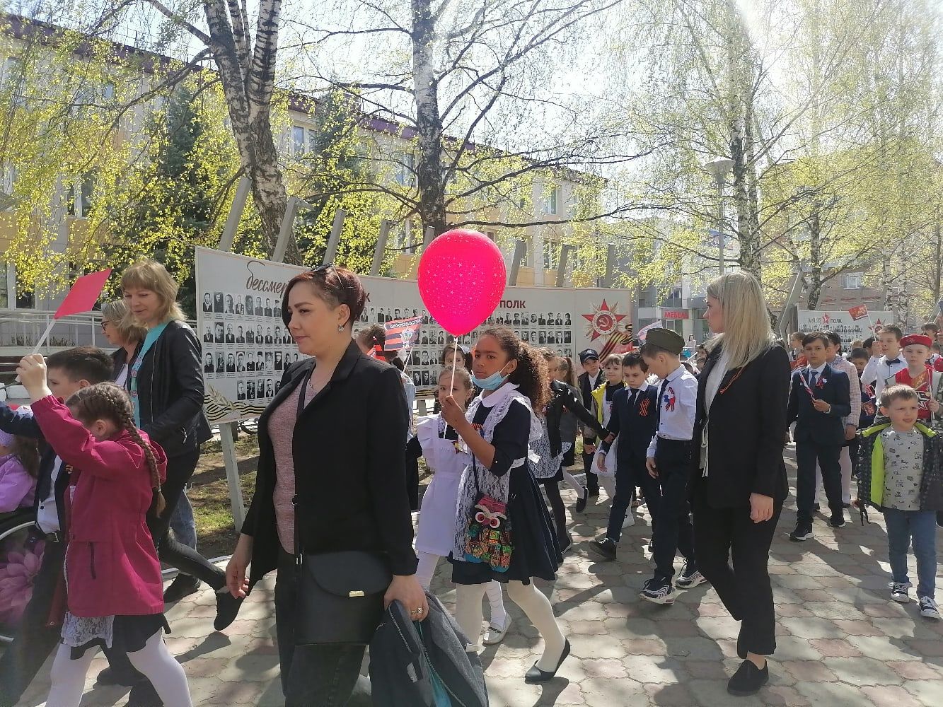 Марш памяти прошагал по аллее Героев Менделеевска