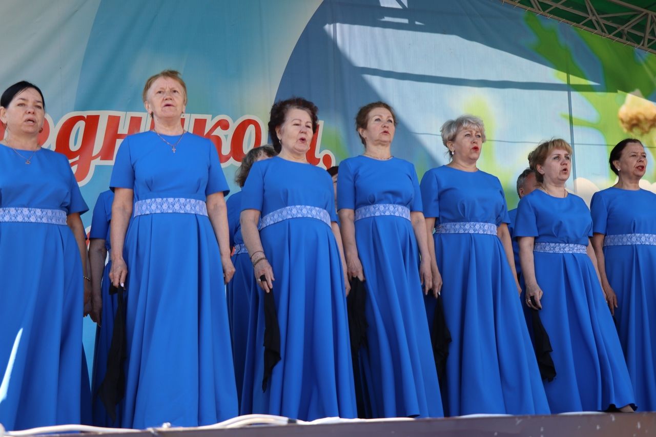 76-й Парад Победы стартовал в Менделеевске с площади ДК имени Гассара