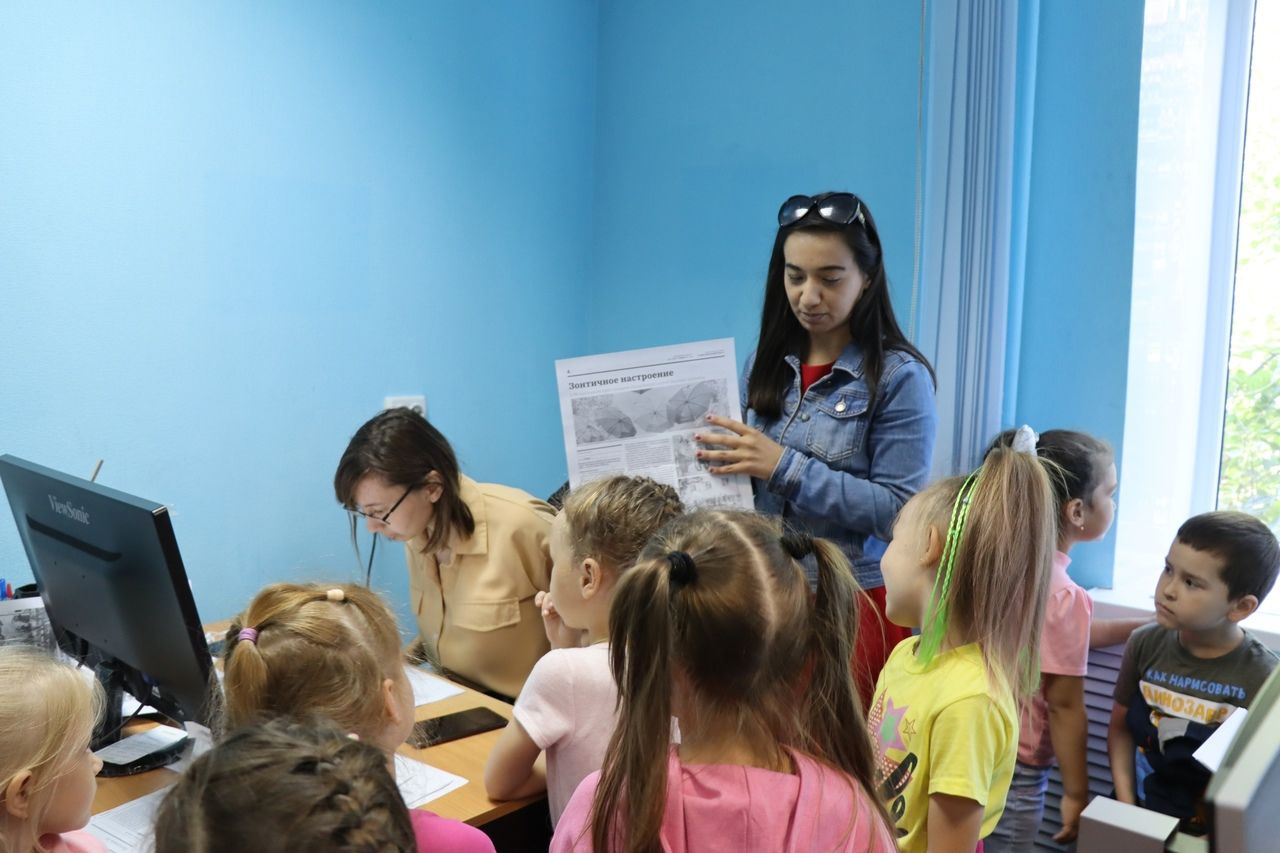 Воспитанники детского сада «Планета детства» побывали с экскурсией в «Менделеевских новостях»