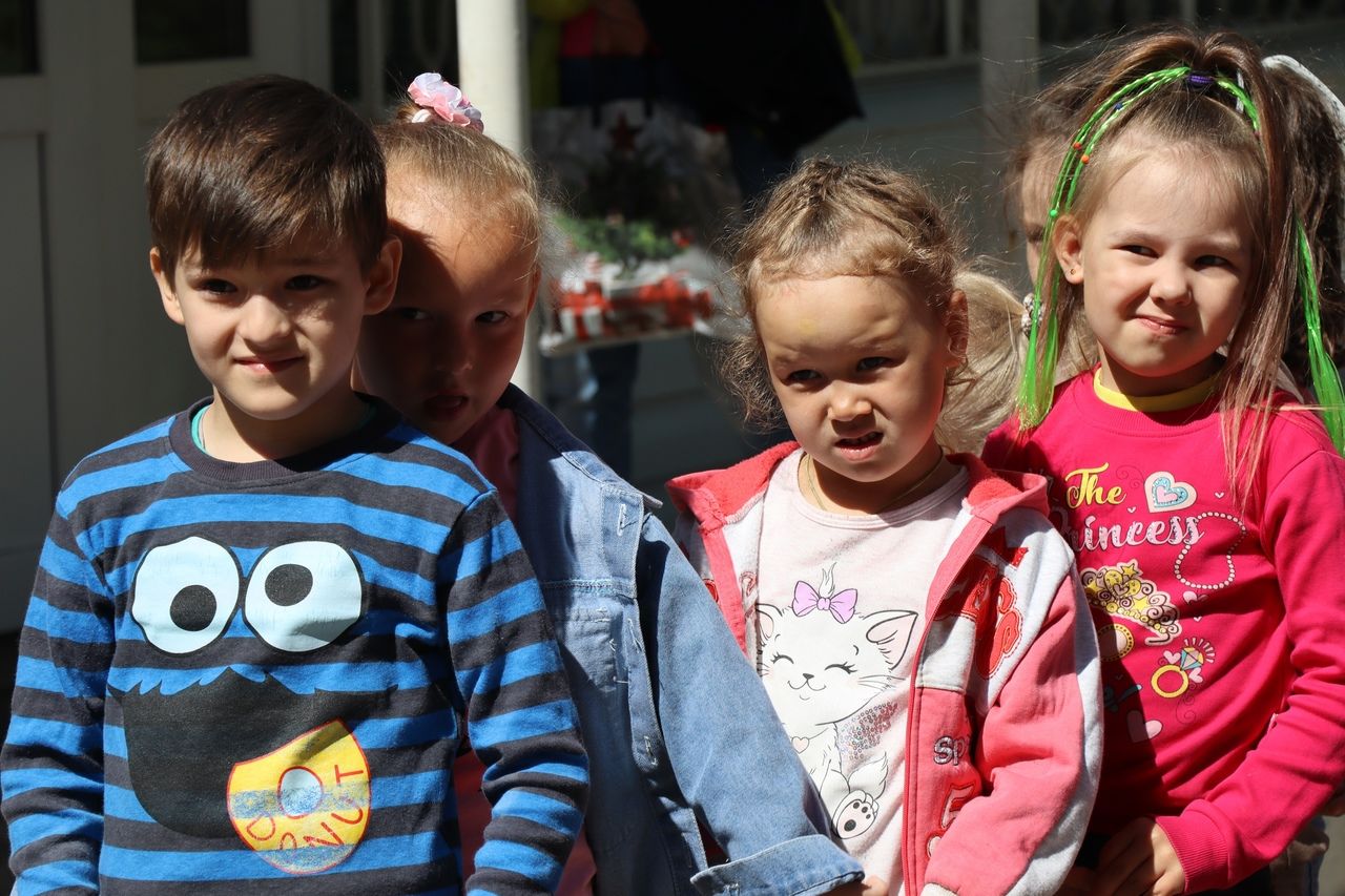 Воспитанники детского сада «Планета детства» побывали с экскурсией в «Менделеевских новостях»