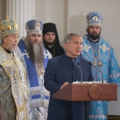 Глава района посетил восстановленный собор Казанской иконы Божьей Матери