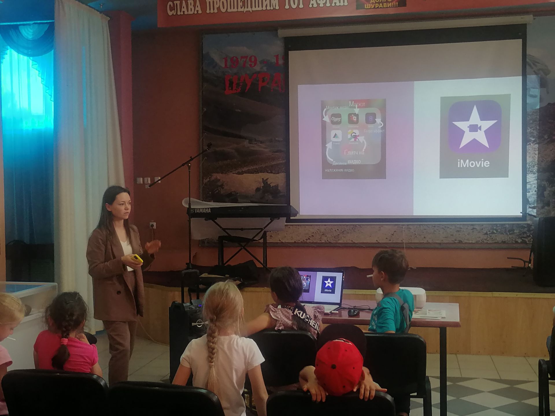 В Менделеевске прошли мастер-классы по журналистике и мобильной видеосъёмке