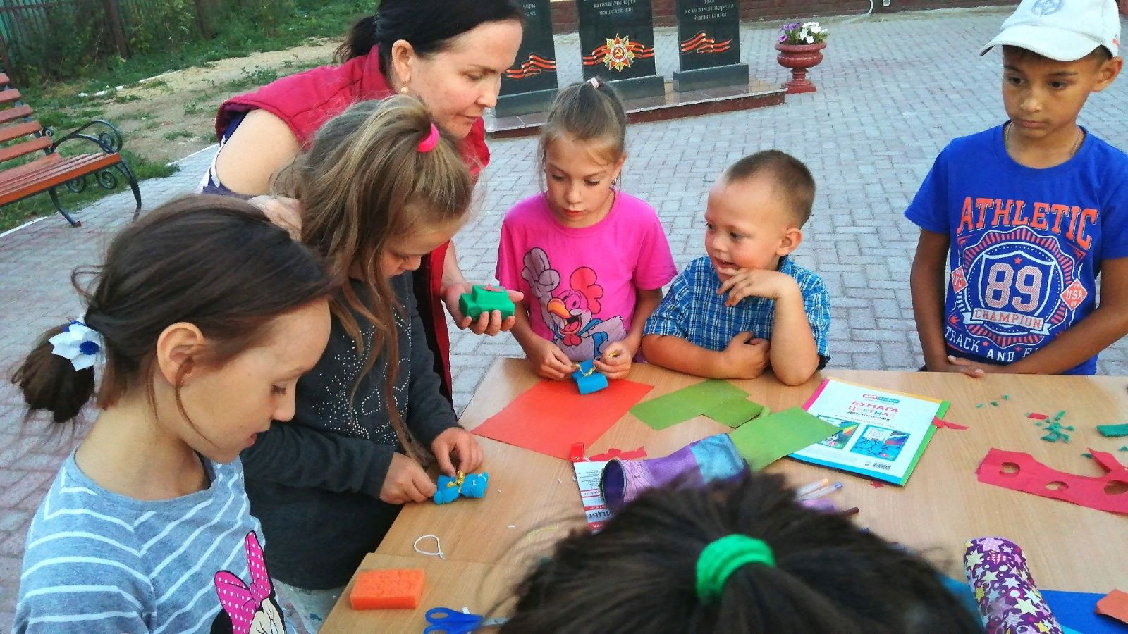 Мастер-класс по изготовлению мягких игрушек прошел в Менделеевском районе
