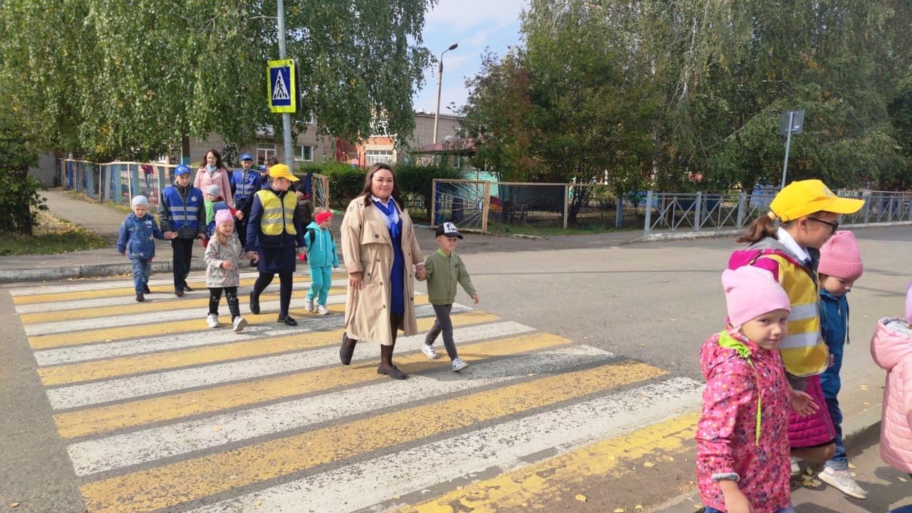 В Менделеевске прошла акция «Безопасный переход»