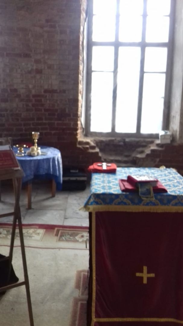 В восстановленном храме Троицы Живоначальной в Татарских Челнах прошло первое богослужение