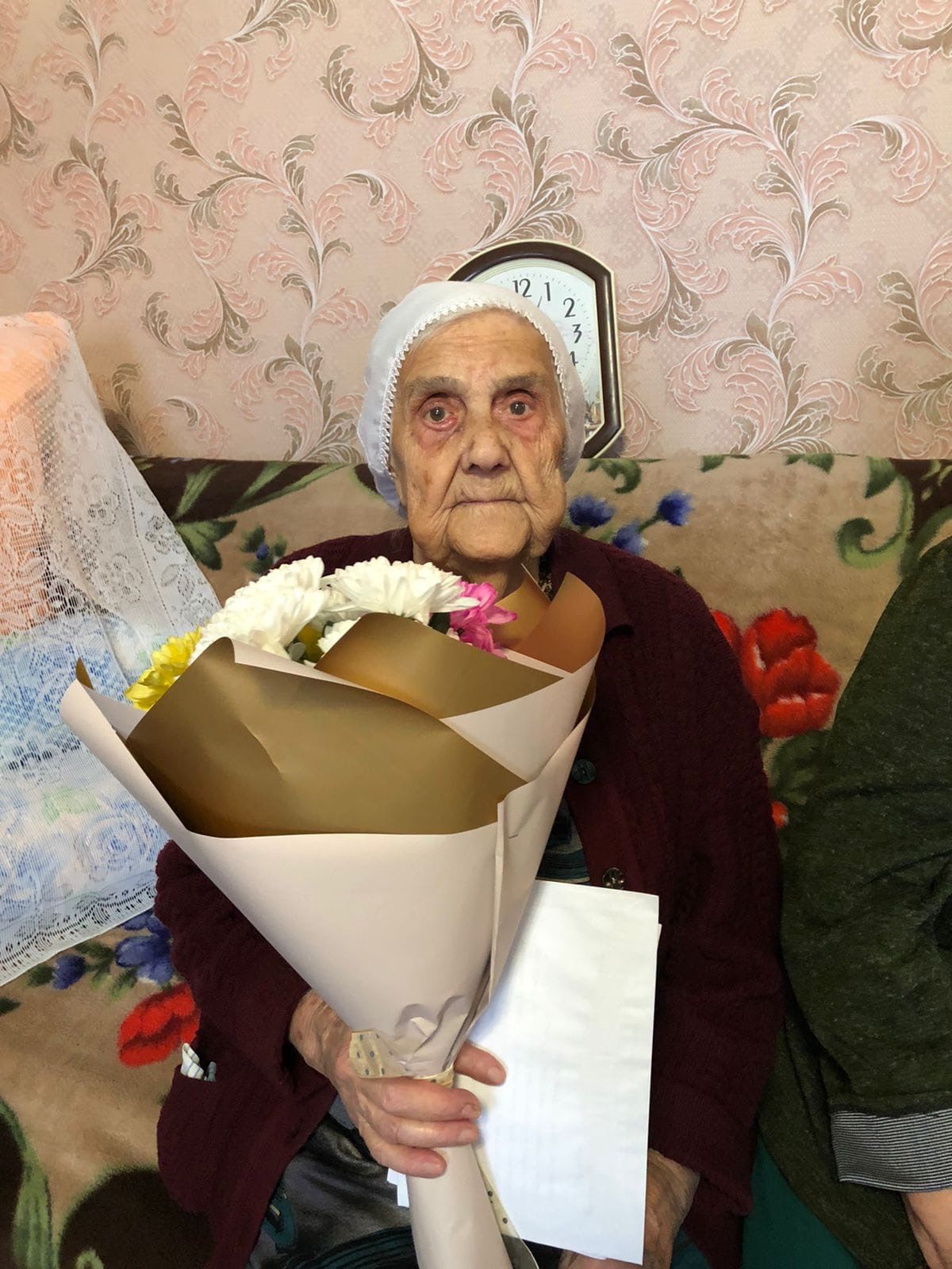 Менделеевчанка отметила 90-летний юбилей в преддверии Нового года