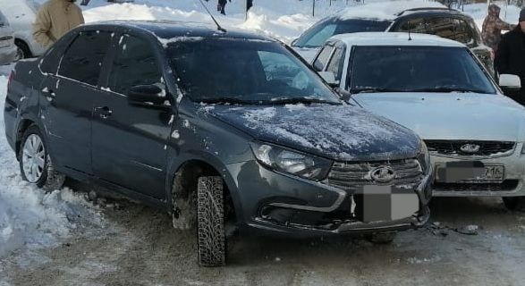 Три машины столкнулись в Менделеевске