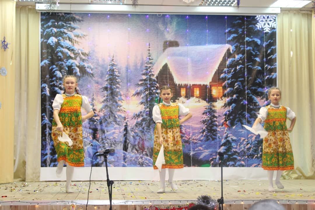 В Мунайке организовали концерт «Чудеса в Новый год»