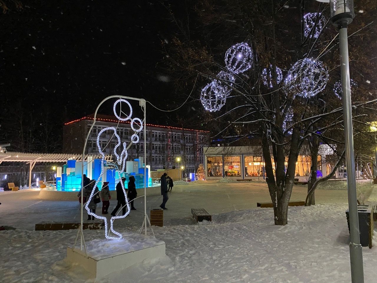 Куда сходить на новогодние праздники в Менделеевске
